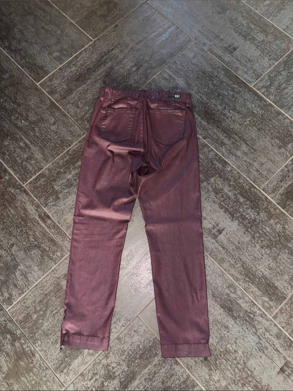 Kut From The Kloth Shimmery Plum Metallic Ankle Zip Crop Jeans - Picture 6 of 7